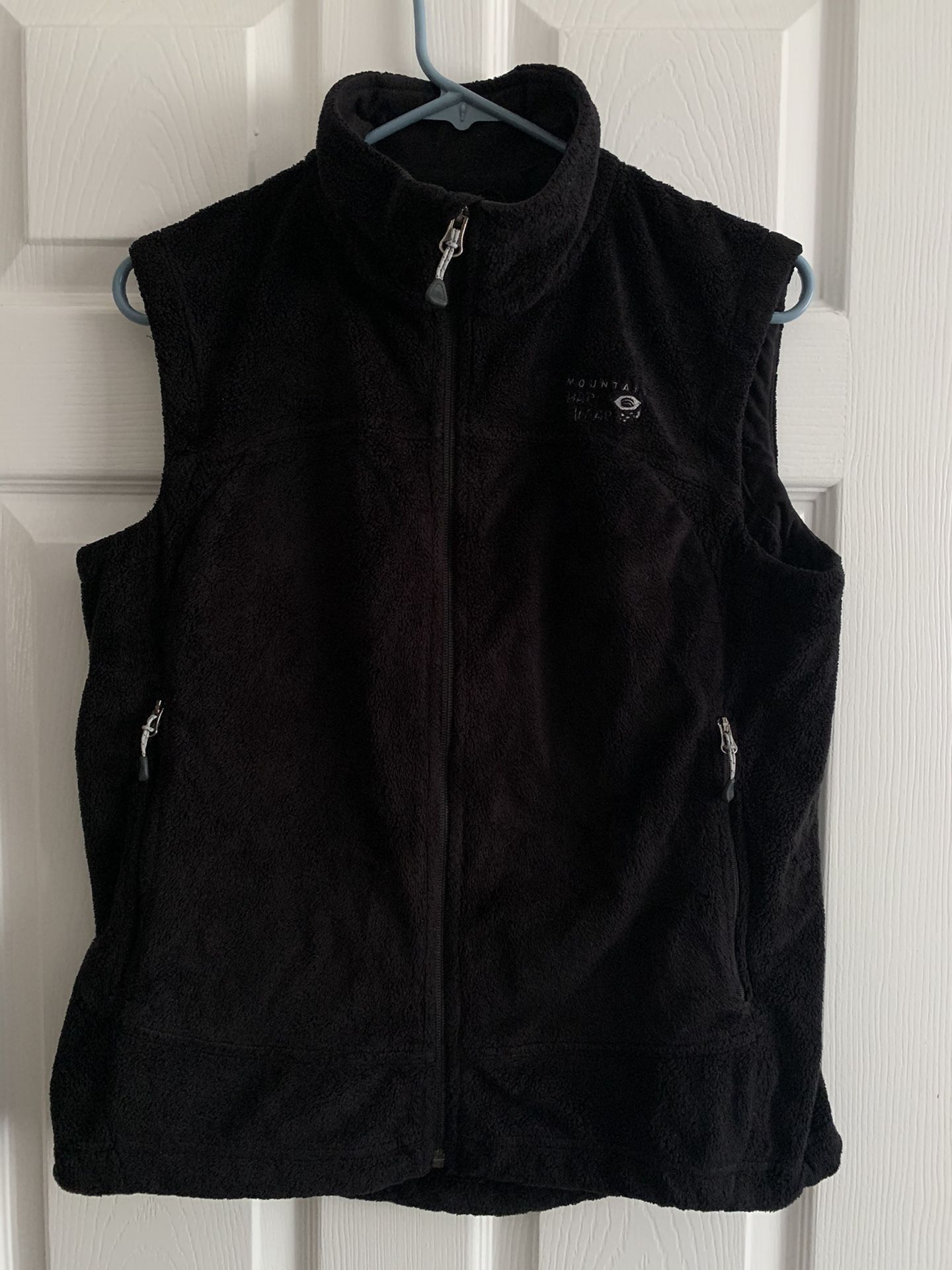 Women’s Mountain Hardwear Fluffy Fleece Vest in Perfect Condition. Sz. M