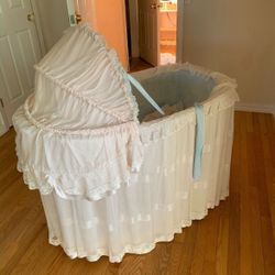 Bassinet 
