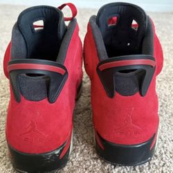 Jordan 6 Toro Bravo  Size 9