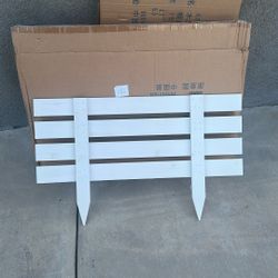 Wood Fence 8 Pieces