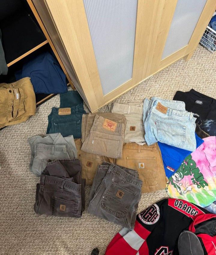 VINTAGE WHOLESALE CLOTHING