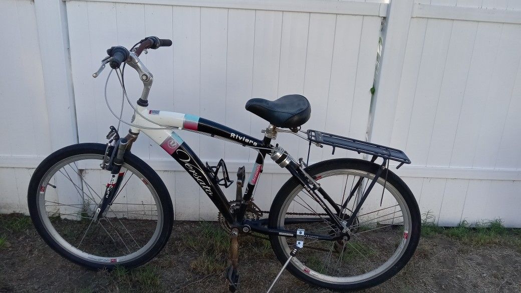 Rivera bike with rack
