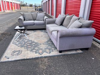 ✨ Modern Sofa & Loveseat Set – Great Condition ✨