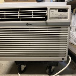 LG Window Air Conditioner 