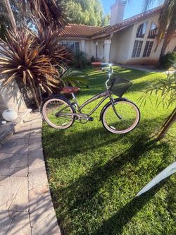 Nirve Cherry Blossom Beach Cruiser