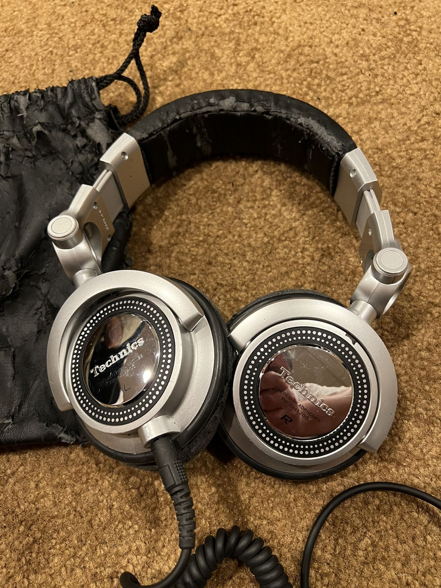 Technics RP DH 1200 Dj Headphones Oversized Great Sound