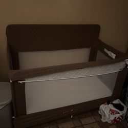 Baby Crib w/ Mattress (used Less Than A Week) 