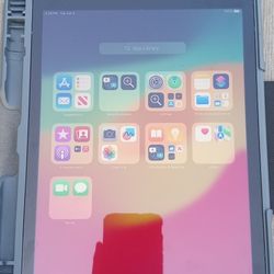 Apple iPad 6th Gen 32 Gig