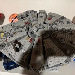 Lego Millenium Falcon