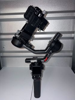 DJI RS4 gimbal stabilizer