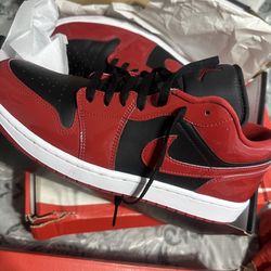 Nike Jordan 1s size 12