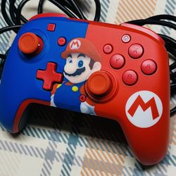 PDP Faceoff Deluxe+ Audio Wired Controller: Power Pose Mario - Nintendo Switch