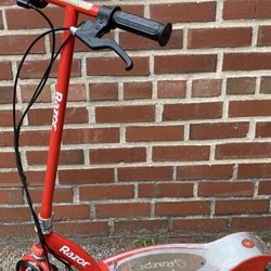 Razor E175 Kids Electric Scooter 