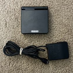 Nintendo Game Boy Advance SP Onyx Black with charger Used 