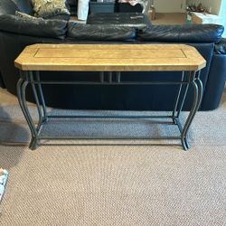 Sofa & End Table 