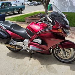 Honda St1300 