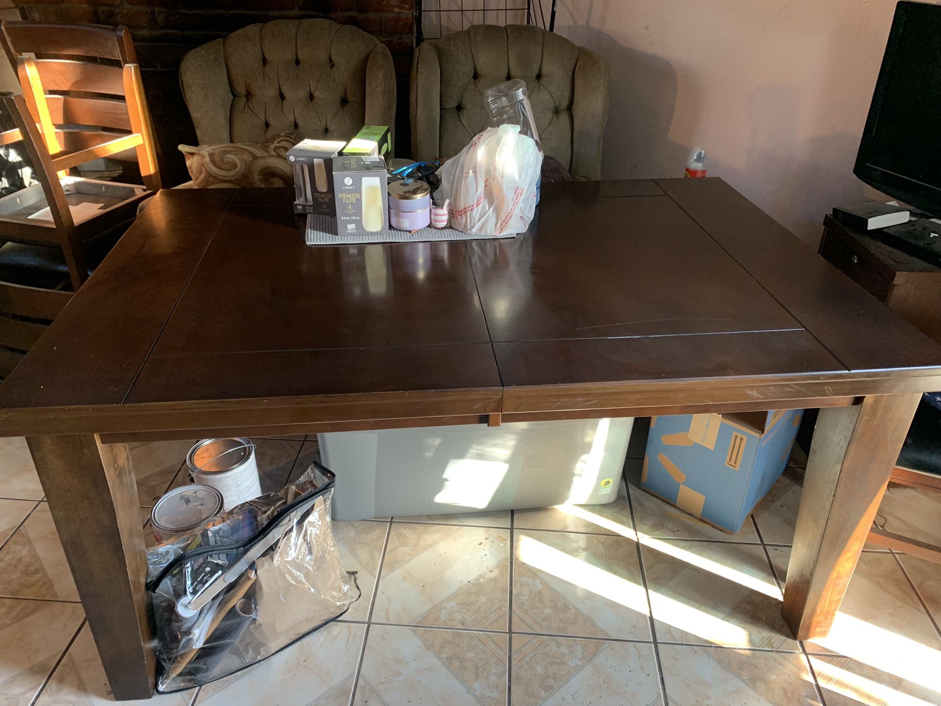 Expandable Wood Table, Plus 6 Chairs