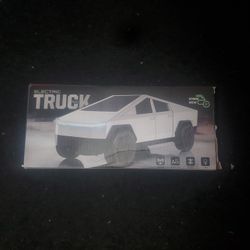 New Electric RC Truck - Cybertruck Style Remote Control Car (White)