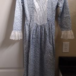 Colonial Child (12-13 Yr Old) Costume with Bonnet and Shawl 