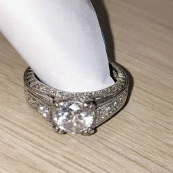 Beautiful Ring ( Size 9.5)