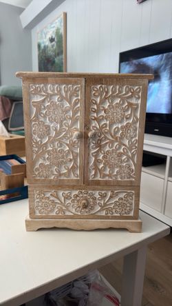 Jewelry Chest