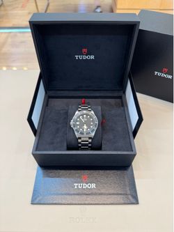 Tudor Pelagos