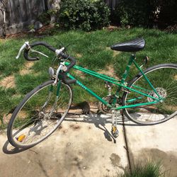  Vintage Bicycle - Ventura (Great Condition)