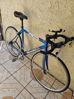 Cannondale Road Bike
