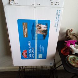 Fold And Carry Dog Crate 12 To 25 Lbs Brand new in the Box is only taken out for a minute