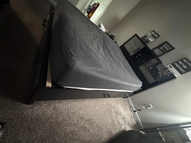 Bedroom Set And Queen Mattress