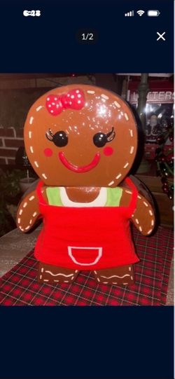 Thick gingerbread cookie jar
