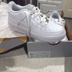 Nike Air Force 1 Size 3Y