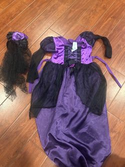 Little girls, black widow costume