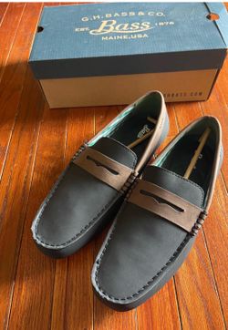 G.H. Bass & Co. Manchester Black and Brown penny loafers, Size.9