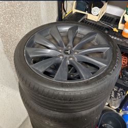 Tesla Model S Turbine wheels 