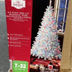 Christmas Tree 6.5 FT White With Lights Very Good Conditions 