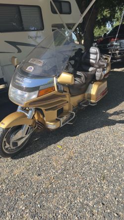 FOR SALE 1991 HONDA GOLD WING GL 1500 ANNIVERSARY EDITION 99TH BIKE MADE IN THAT YEAR