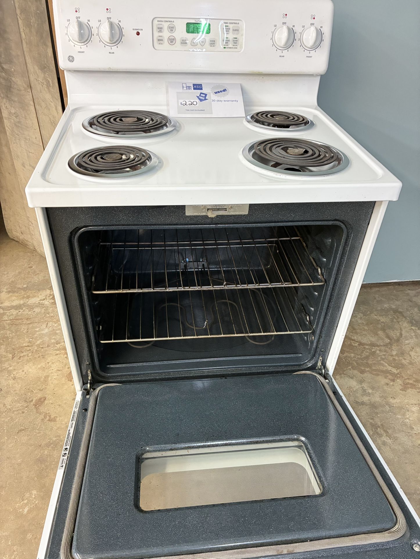 Good Working Stove Comes With 30 Day Warranty