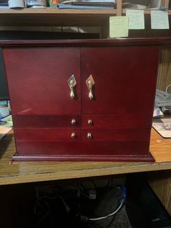 Jewelery box