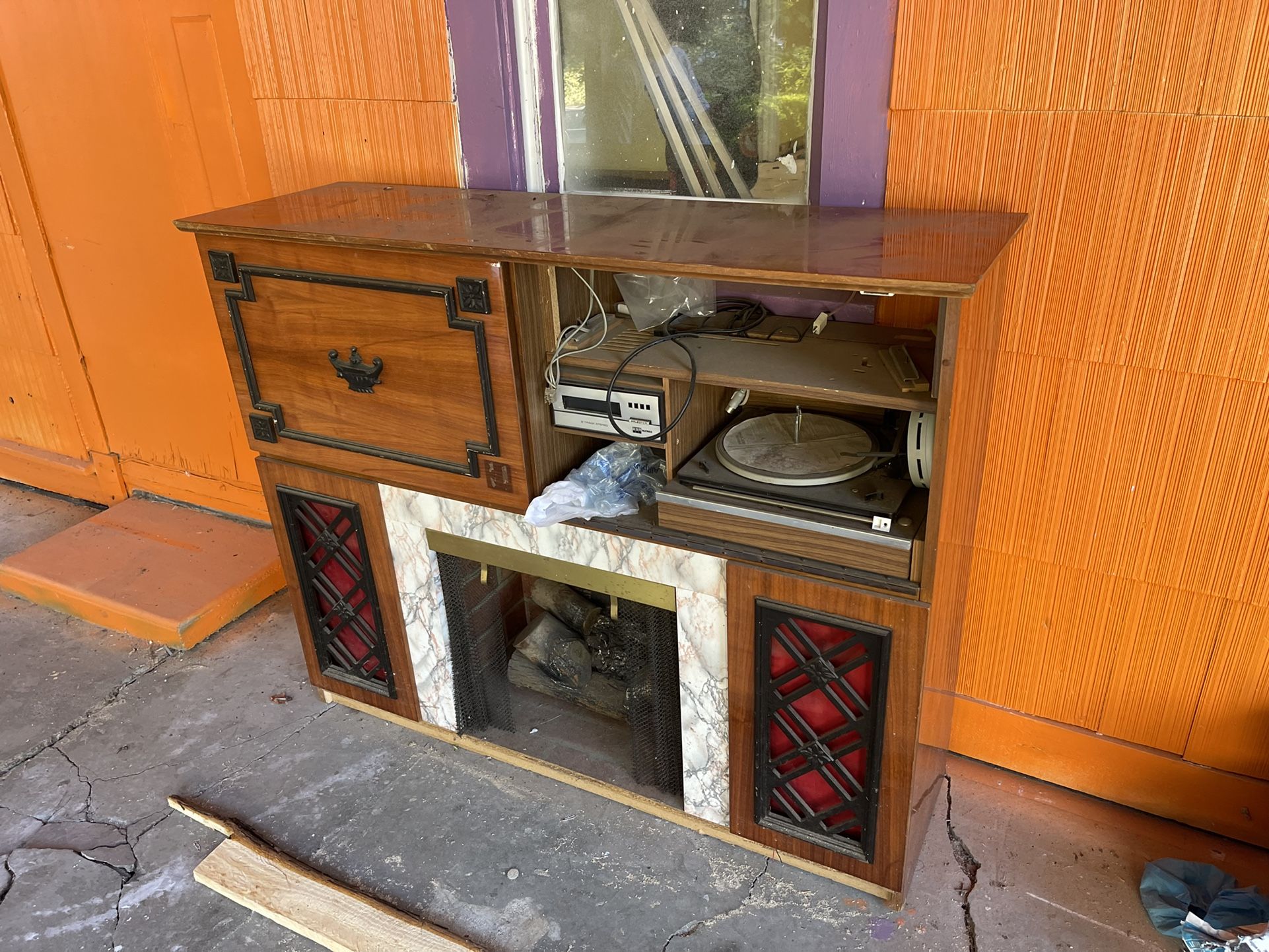 Bar Cabinet 