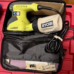 Ryobi 2.0Amp Corded 5-inch Random Orbital Sander Square Base