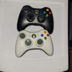 Used Battery Powered  Xbox 360 Controllers