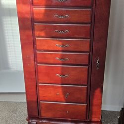 Stand Up Jewelry Box