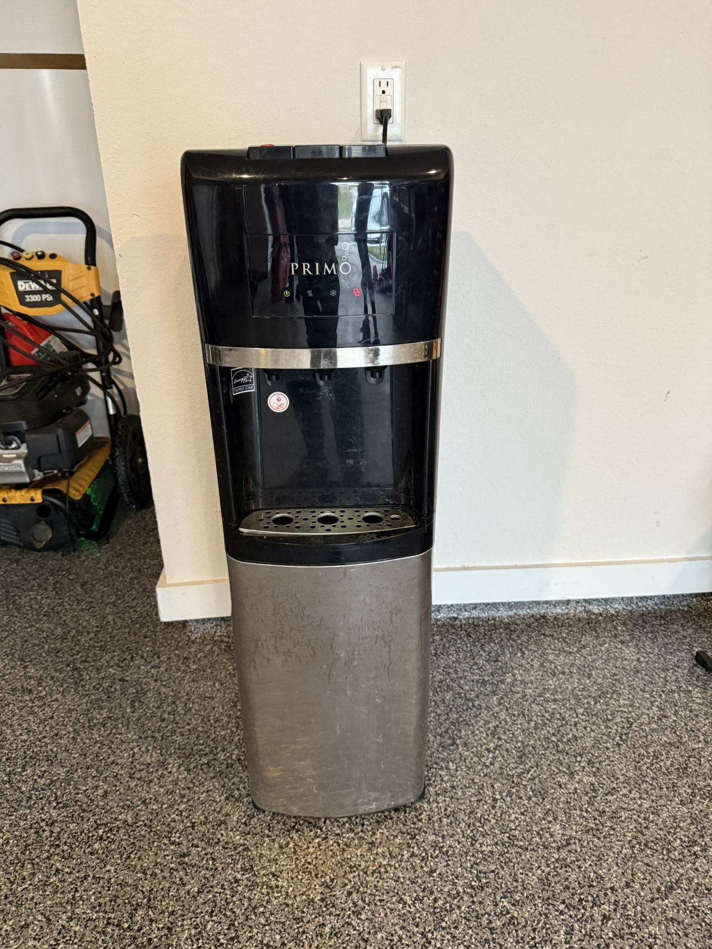 Water Dispenser