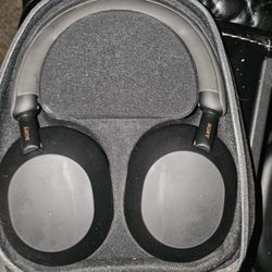 Sony WH-1000XM5 Headphones