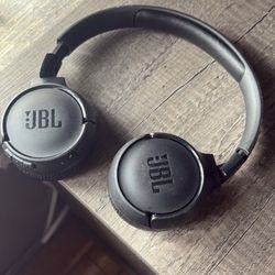 Jbl Headphones 45$