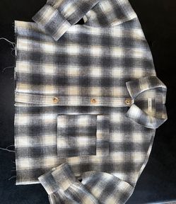 Size small flannel crop style