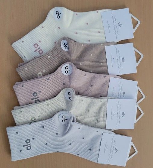 ALO Socks Bundle 5 Pairs Brand New