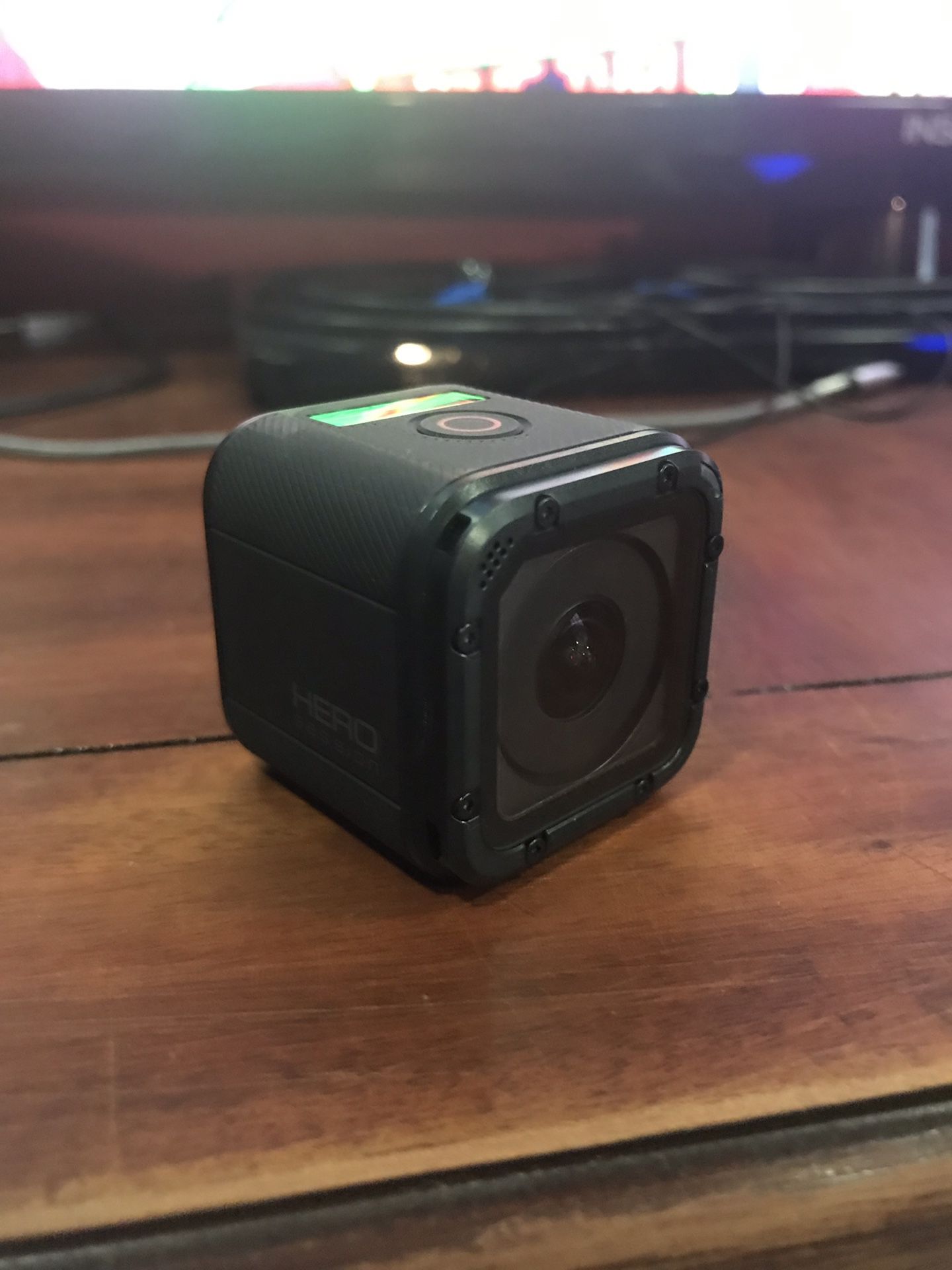 GoPro Hero Session 4 includes 16GB MicroSD Card (with accessories)