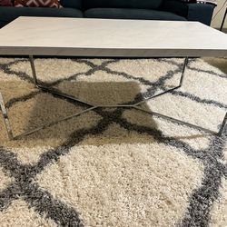 Center Coffee Table And End Table For Sale 